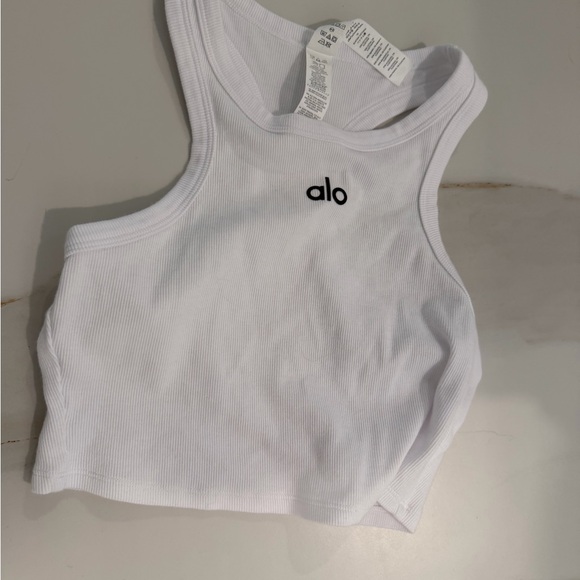 Alo Yoga Aspire White Ribbed Cropped Tank Top (S) Like New! - Picture 4 of 6